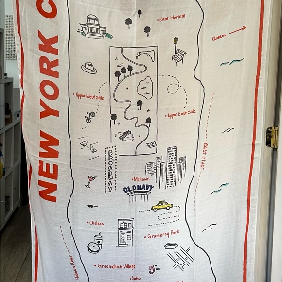 NWT Old Navy scarf with NYC map, 40 x 75 inch - Picture 2 of 4